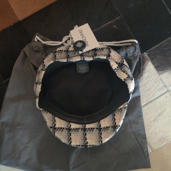 CHANEL Newsboy Tweed Cap size L New - Picture 2 of 3